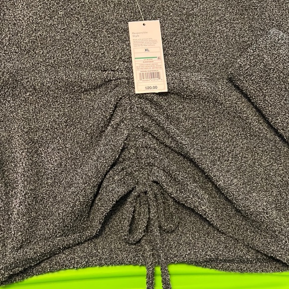 Target long sleeve crop V neck sweater - Picture 4 of 4